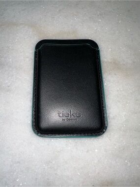 Tieks Black Leather MagSafe Card Wallet